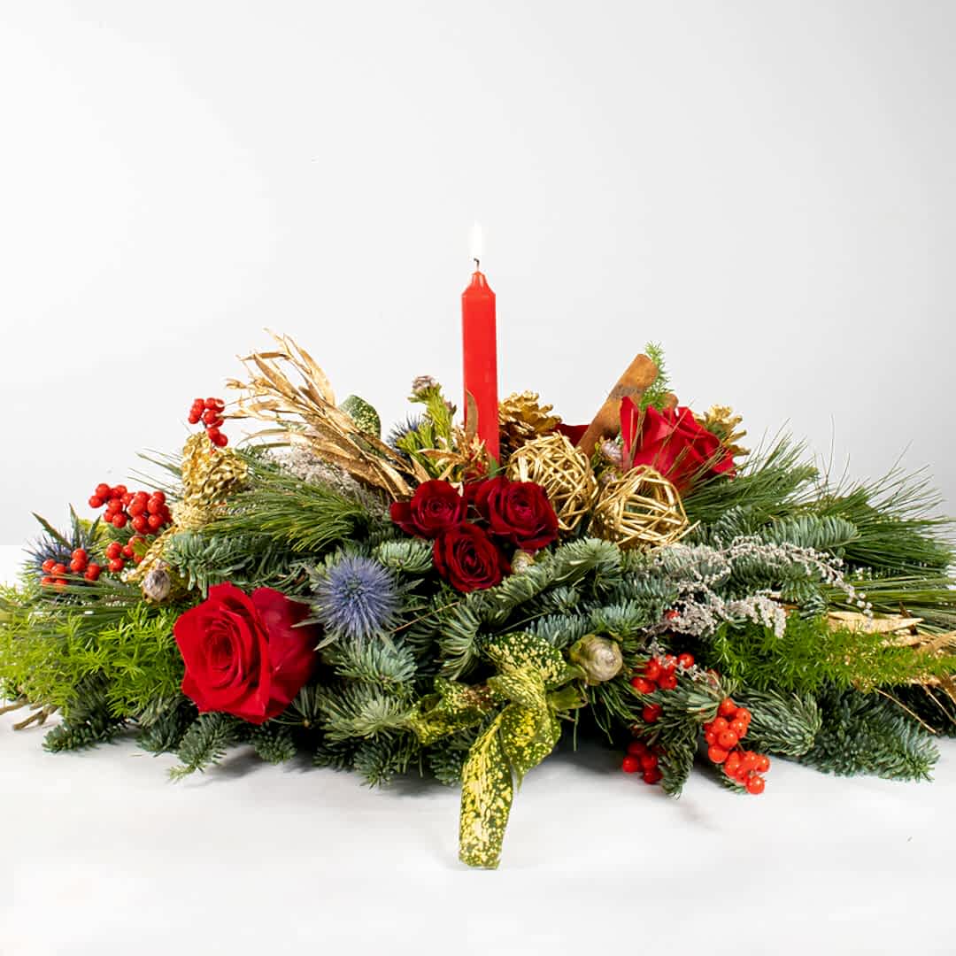 Centro de mesa para navidad con flores naturales.