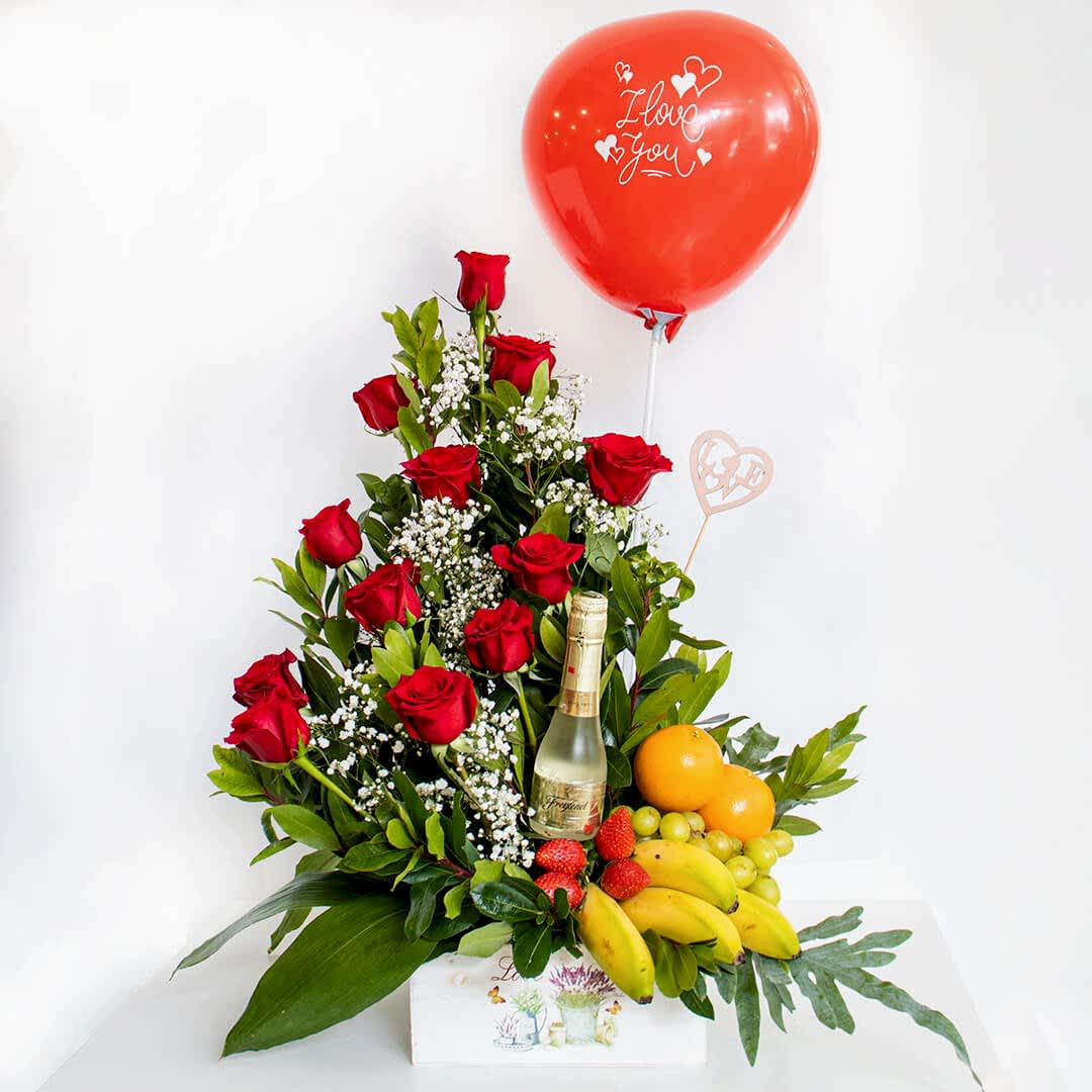 Caja de rosas y fruta a domicilio en Madrid.